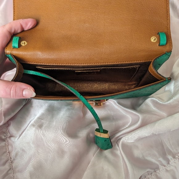 Michael Kors Green Ostrich Leather Clutch with Crossbody Strap and Lock/Key NWT - Picture 5 of 7